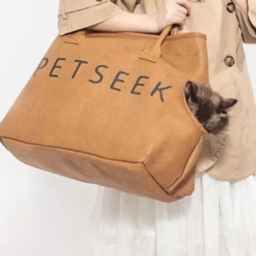 Like new Petseek pet dog cat carrier bag